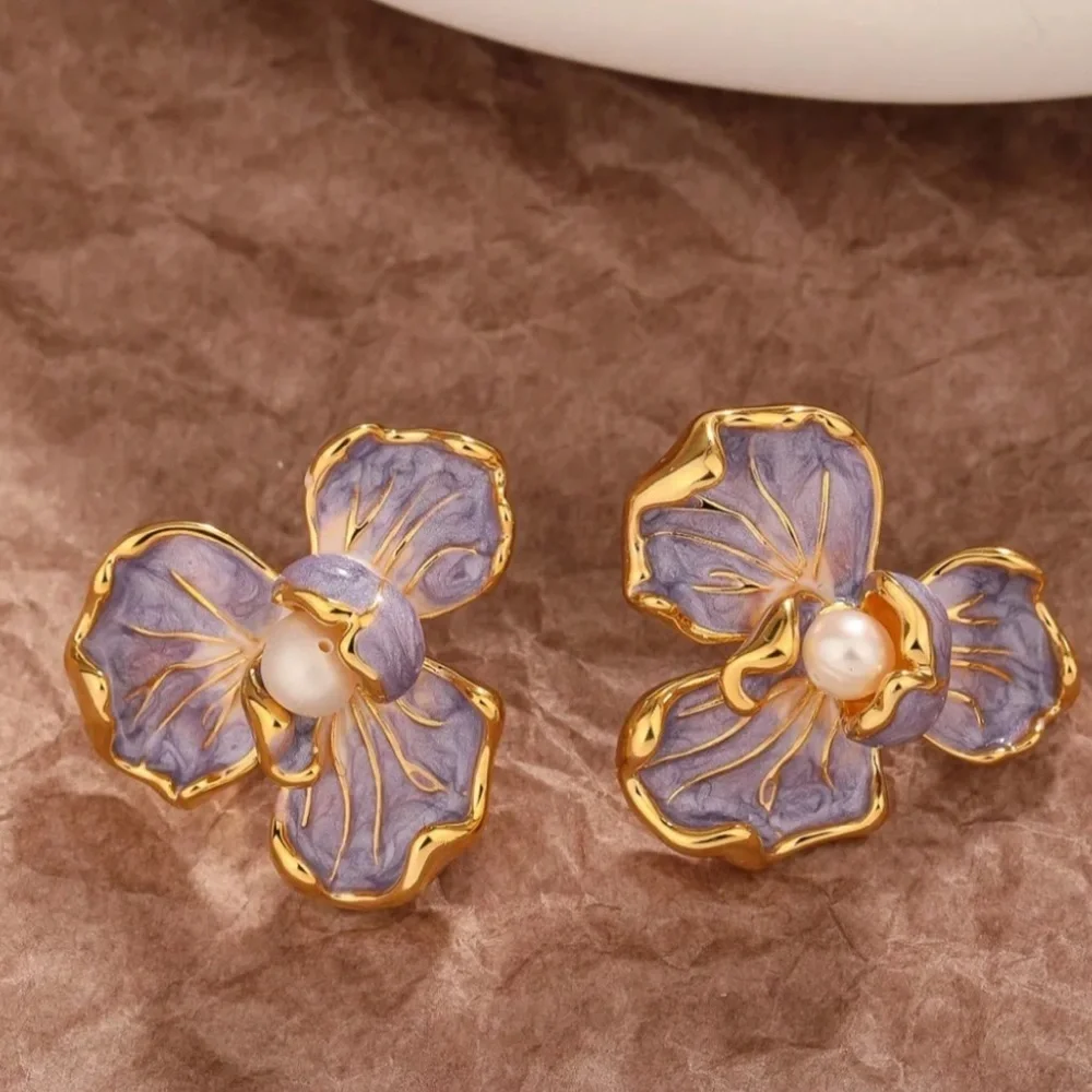 Gold Enamel Flower Earrings Faux Pearl French Vintage Style NWT